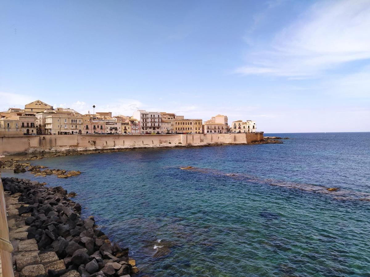 La Punta Di Ortigia Holiday Home Szirakúza Kültér fotó
