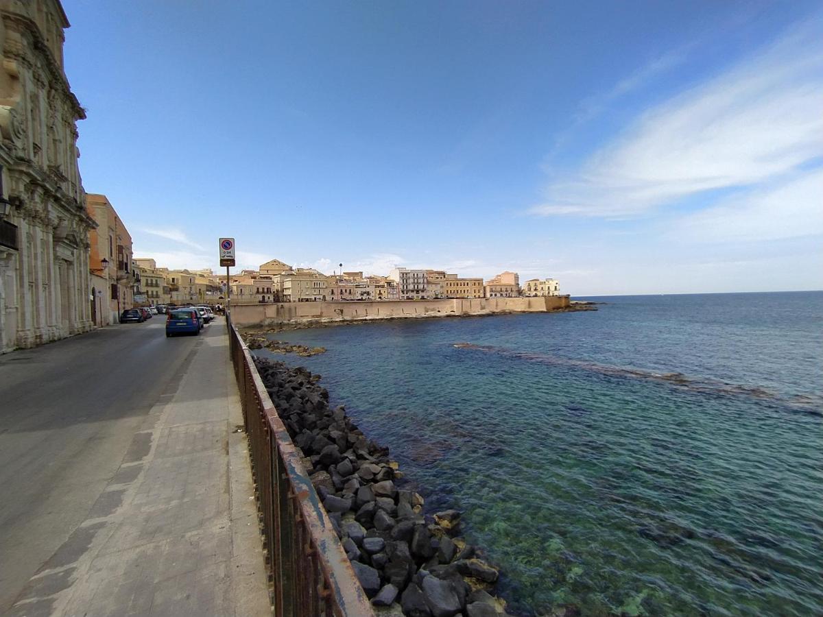 La Punta Di Ortigia Holiday Home Szirakúza Kültér fotó